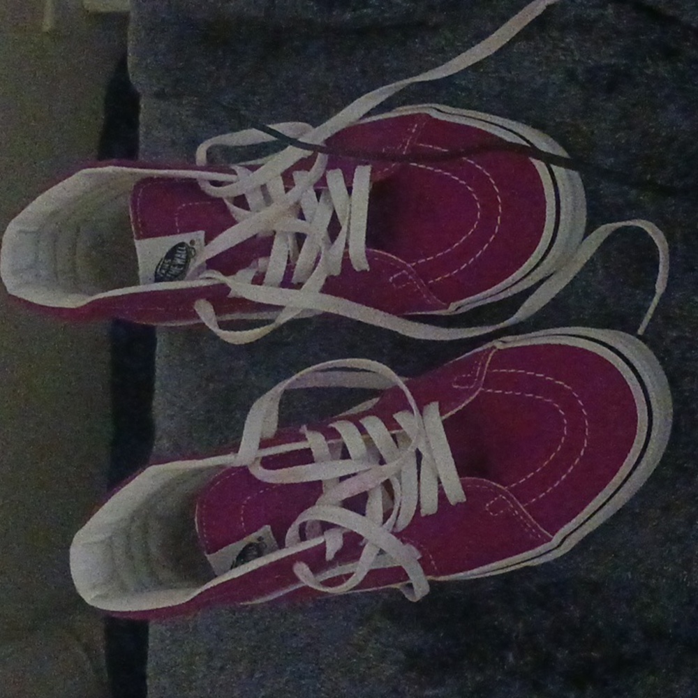 Vans - Picture 2 of 3